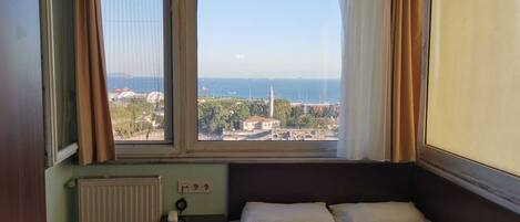 Basic dubbelrum | Arbetsyta för laptop