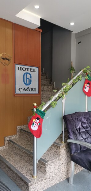 Reception - ÇAĞRI HOTEL (Istanbul)