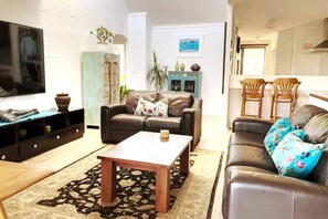 Smart TV - Walkers paradise close to Fremantle's main attractions and nearby to the beach (Fremantle)