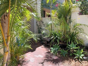 Property grounds - Walkers paradise close to Fremantle's main attractions and nearby to the beach (Fremantle)