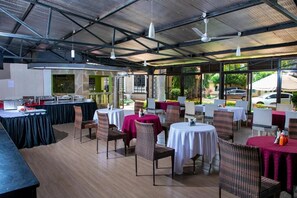 Daily buffet breakfast for a fee - Siaya County Club (Bondo)