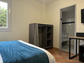 1 habitación, sistema de insonorización y wifi gratis