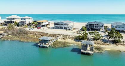 Ocean and Creek Front Raised Beach House, 2 Porches, 2 Decks, Dock, Dog Friendly