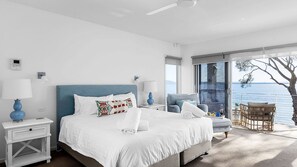 5 bedrooms, iron/ironing board, WiFi, bed sheets - Paradiso Beach House - luxury waterfront property, private retreat, swimming pool, outdoor dining (Salamander Bay)