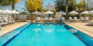 Outdoor pool - Protaras holiday bungalow - rentprivatevillas 550 (Protaras)
