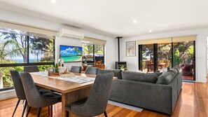 Dining - Kilcunda Stay with electric car charger (Kilcunda)