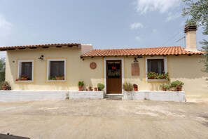 Exterior - Villa Jumpadu surrounded by nature (Oliena)