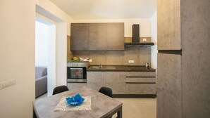 Coffee/tea maker, fridge, oven, stovetop - Tatta & Nanna Apartment (Oliena)
