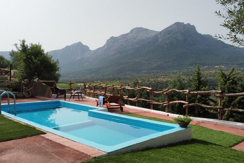 Villa L'Oleandro with pool and A/C