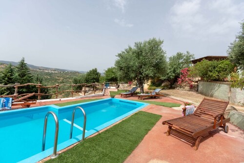 Villa L'Oleandro with pool and A/C