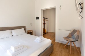 1 dormitorio, caja fuerte, sistema de insonorización y wifi