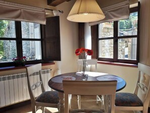 Dining - Apartment - Ground floor (San Sebastián de Garabandal)