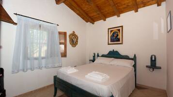 1 habitación y ropa de cama