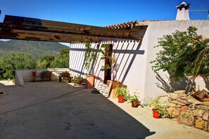 Terrace/patio - Villa Sa Pruna with Wi_Fi (Oliena)
