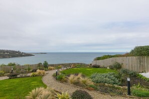 Property grounds - Monowai Heights (St Ives)