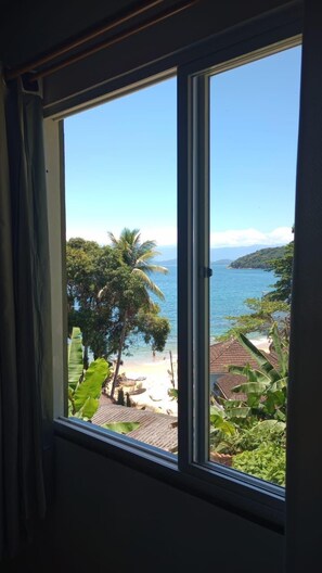 Family Room | Free WiFi, bed sheets - La Coquille (Angra dos Reis)