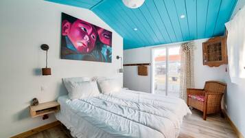 3 bedrooms, iron/ironing board, free WiFi