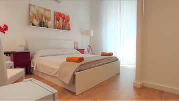 Comfort Room | Down comforters, pillowtop beds, minibar, in-room safe