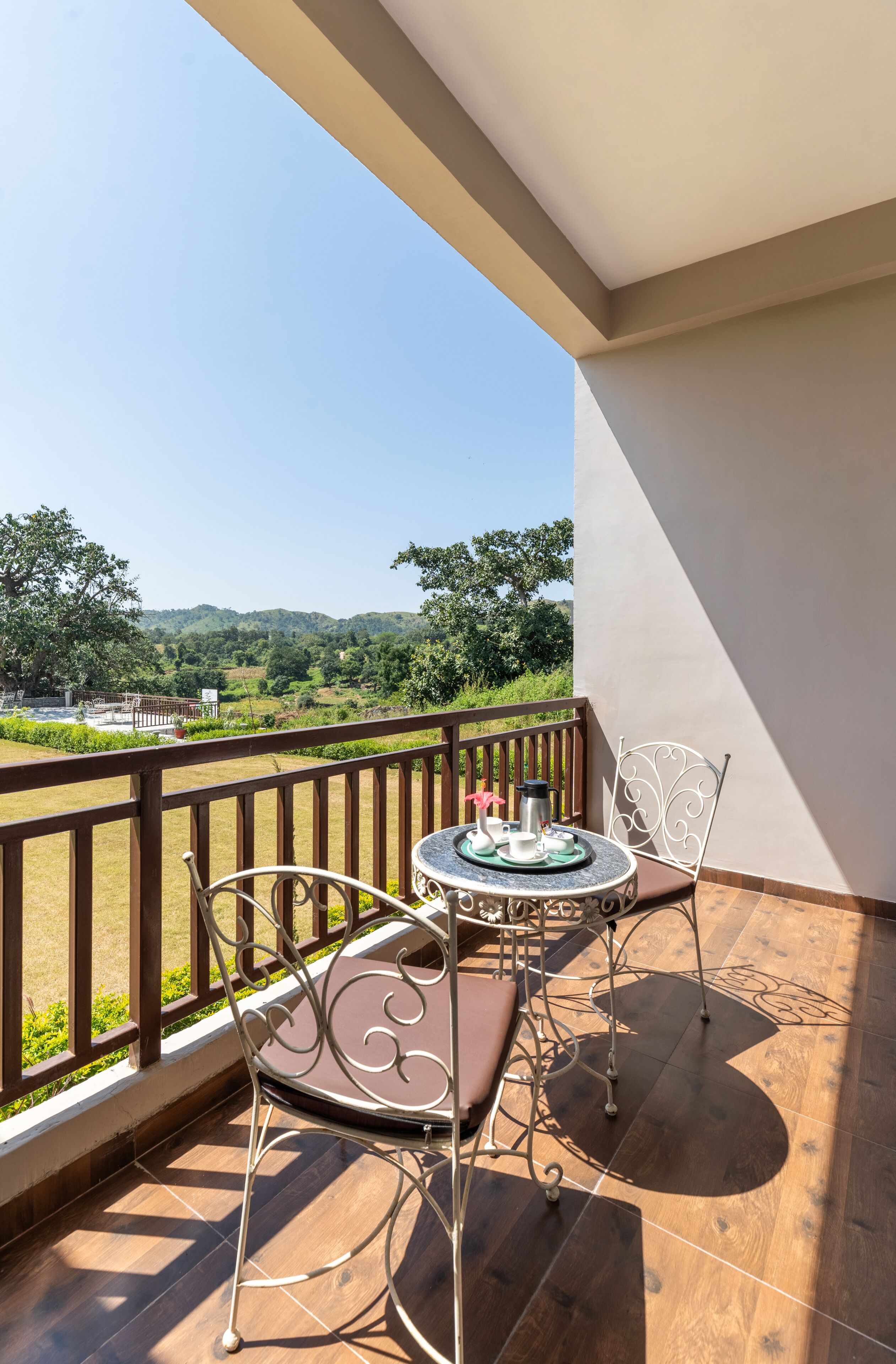 Premium Room with Pool and Garden View | Premium bedding, down duvets, Select Comfort beds, minibar