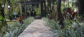 PARADIES HOTEL EXPRESS