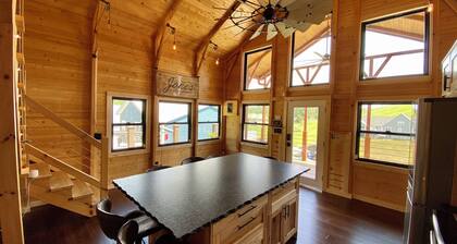 Epic Family Lake Getaway - 5 Min to Ark, Gameroom, 100ft Dock, Hot Tub, Sauna