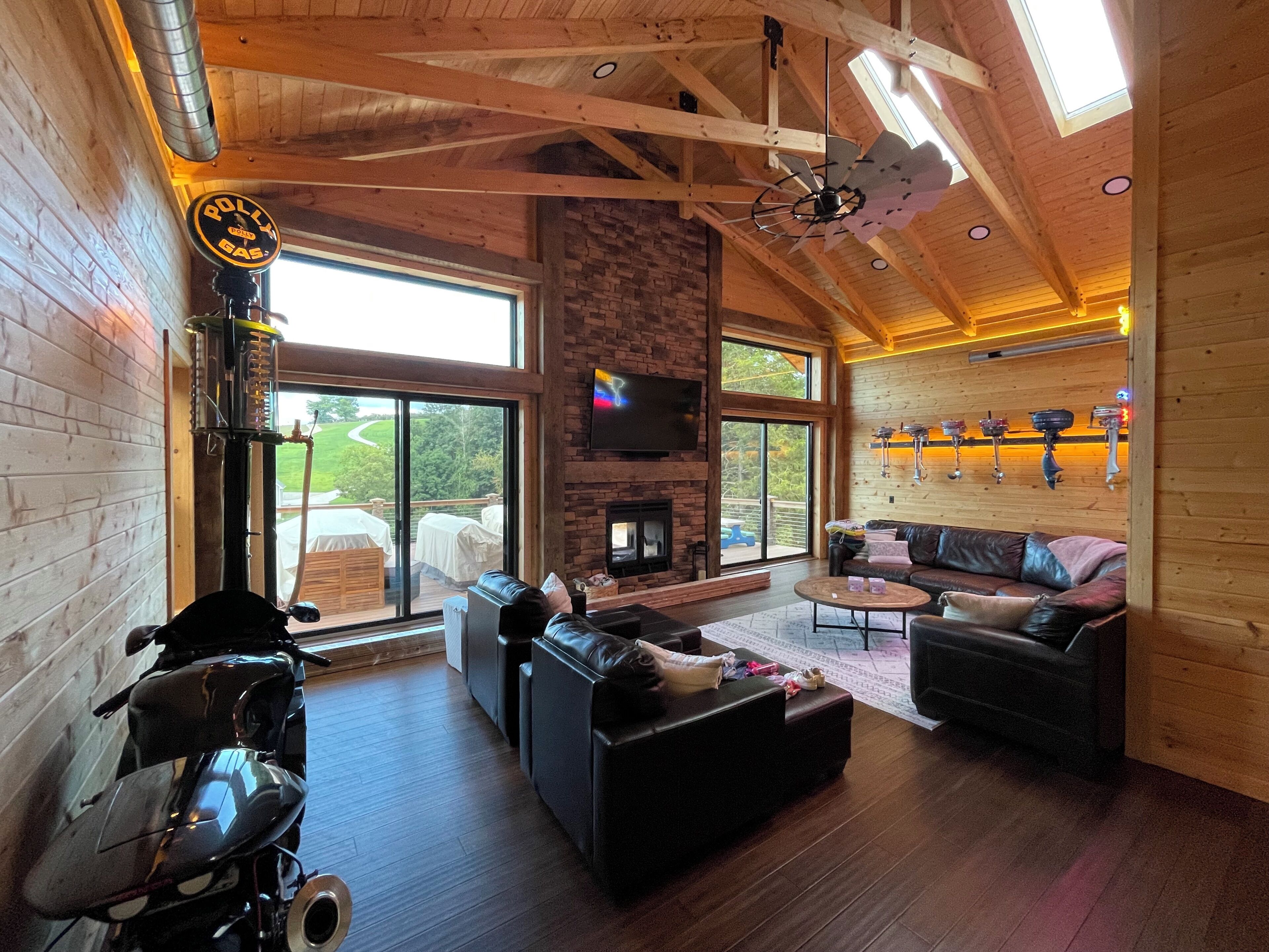 Smart TV, fireplace, video games, books