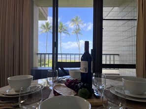 Dining - Direct Oceanfront *Spectacular Sunsets in Paradise (Kihei)