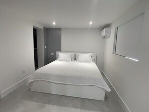 1 室のベッドルーム、アイロン / アイロン台、旅行用ベビーベッド、WiFi (無料)