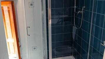 Free toiletries, hair dryer, bidet, towels