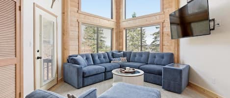 Condo, 1 Bedroom | Living area