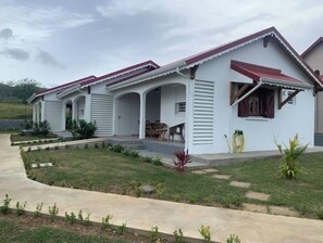 Exterior - "Jacaranda - Gites Casuarina (3*) - brand new (Sainte-Rose)
