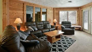 Appart'hÎtel, 3 chambres | Coin séjour