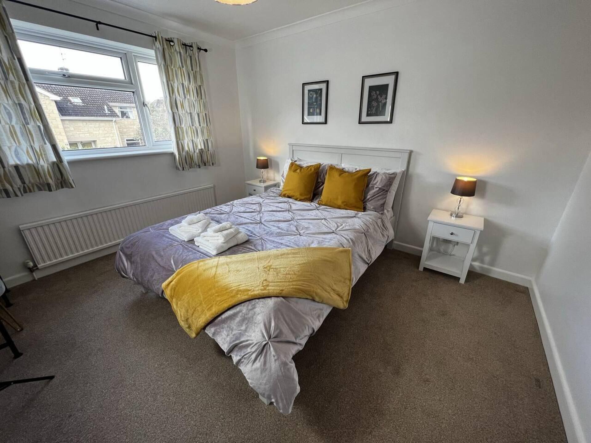 Casa | 4 habitaciones, tabla de planchar con plancha y wifi gratis 