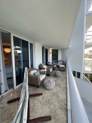 Property grounds - New Luxury Waterfront Retreat (Bay Harbor Islands)