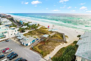 Beach - 5 minute walk to Beach - Pool - Families! Bikes! (Santa Rosa Beach)