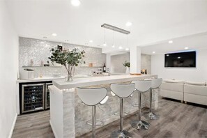 Dining - The LUXE Of Peoria! 6000sqf! Unbelievable pool! (Peoria)