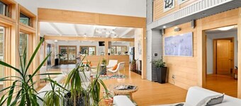 The LUXE Of Peoria! 6000sqf! Unbelievable pool!