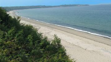 Liegestühle, Strandtücher