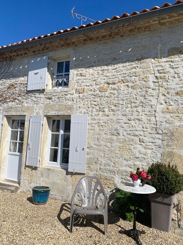 Maison au Calme à la Campagne - Décor Soigné - Pour 6 Personnes