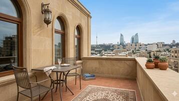 Appartement, 2 slaapkamers, balkon, uitzicht op stad | Terras