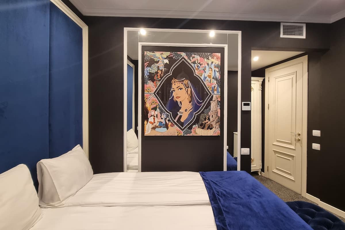 Standard Room | Premium bedding, minibar, in-room safe, individually decorated