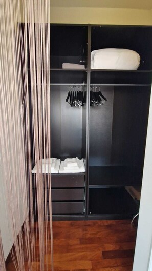 Deluxe Apartment | Wardrobe - Style Homes Brera (Milan)