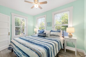 1 chambre, fer et planche à repasser, Wi-Fi gratuit, draps fournis