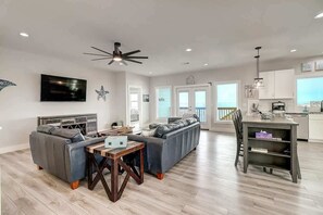 Smart TV - Soggy Pollards (Rockport)