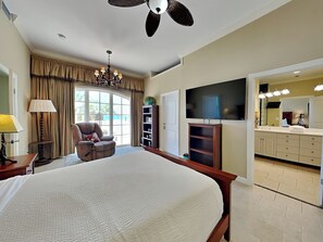 4 habitaciones, tabla de planchar con plancha, wifi y ropa de cama 