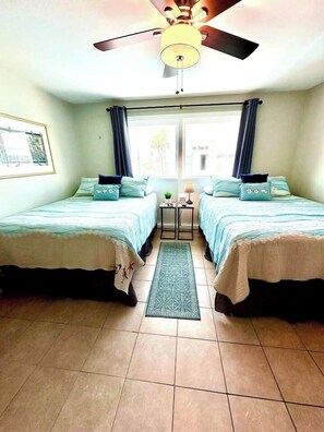 Iron/ironing board, free WiFi, bed sheets - Bright & Cozy Beachfront Condo with Balcony and Private Beach Access (South Padre Island)