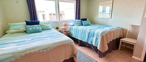 Iron/ironing board, free WiFi, bed sheets