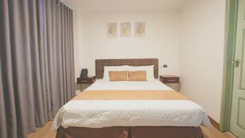 Kahden hengen standard-huone | Pimennysverhot, ilmainen Wi-Fi, vuodevaatteet