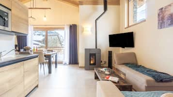 Télévision, cheminée