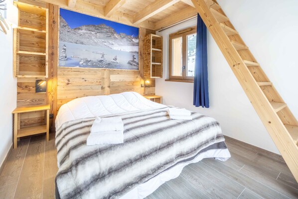 2 chambres, fer et planche à repasser, Wi-Fi gratuit, draps fournis